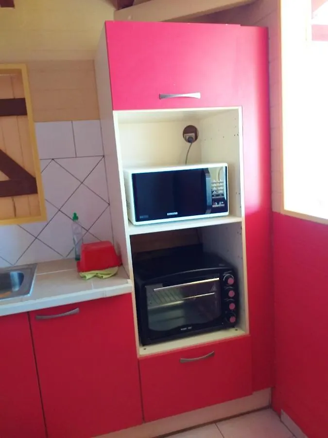 Appartement Charmant Avec Vue Mer A Sainte Rose 46 M² Terrasse 0*, Sainte-Rose